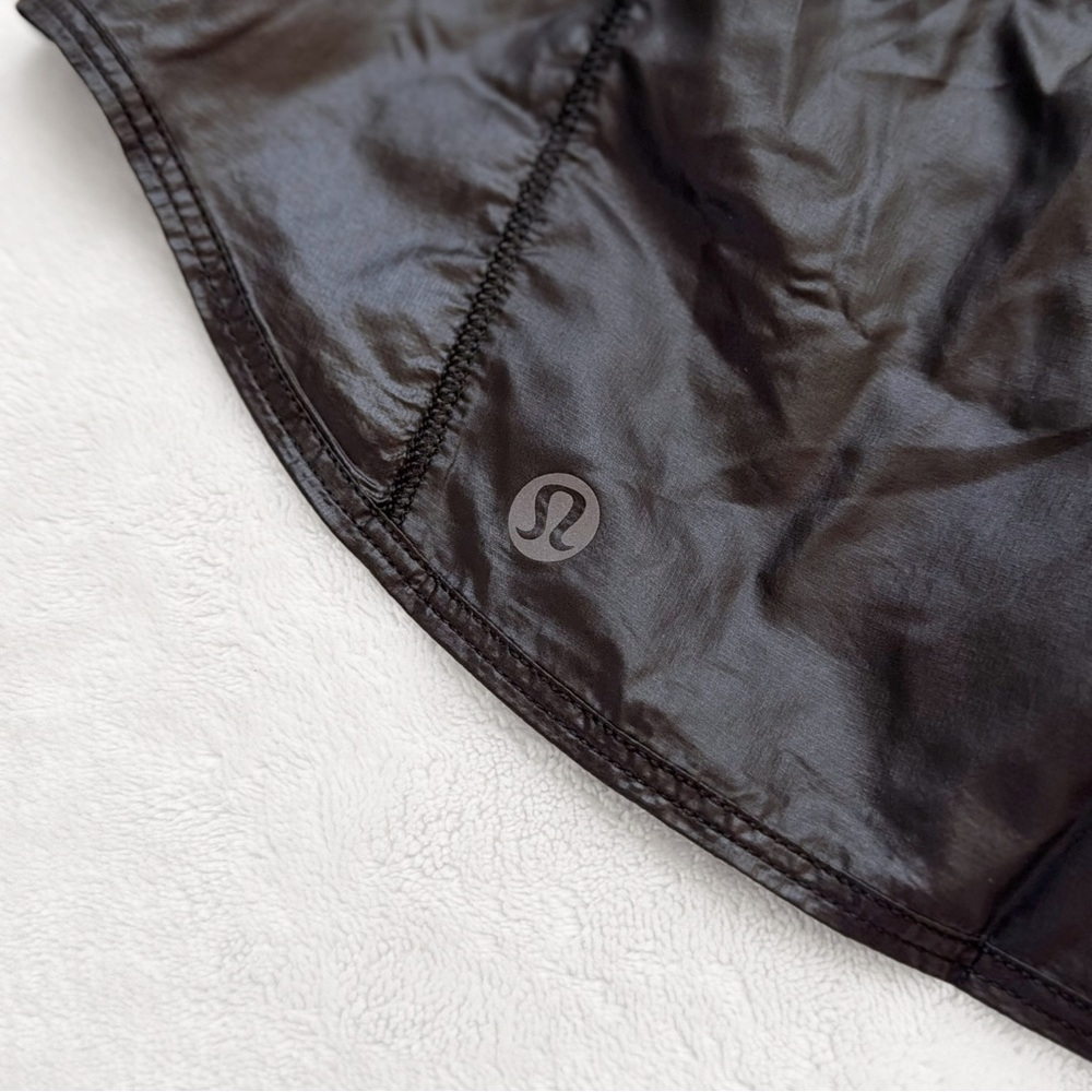 NWT Lululemon Hotty Hot High-Rise Lined Short 4” *Matte Sheen – Black – Size 6 - Picture 6 of 11